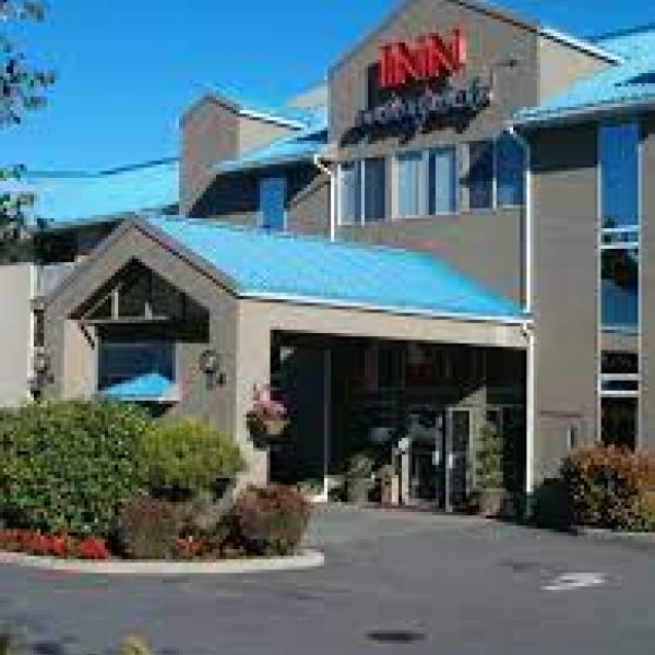 Inn on Long Lake hotel.