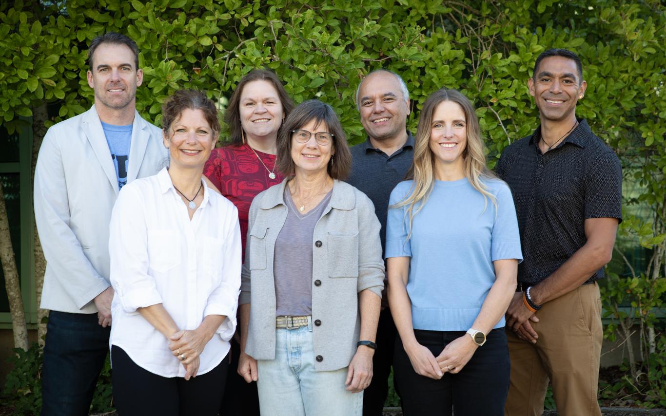 Seven Academic Advisors